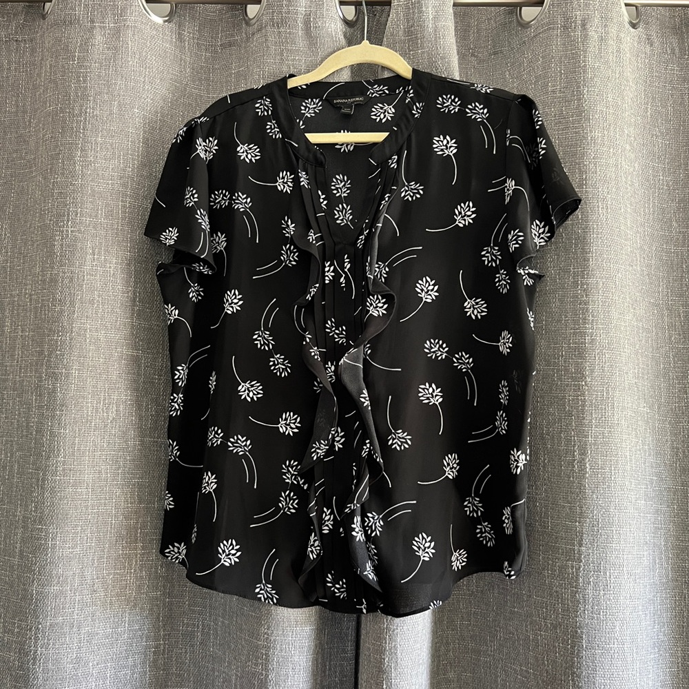 Banana Republic Black dandelion print pleated double ruffle top - Petite Large